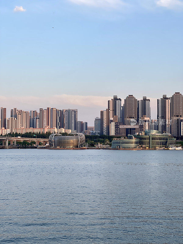 Seoul Han River and Banpo Apartments汉江盘浦